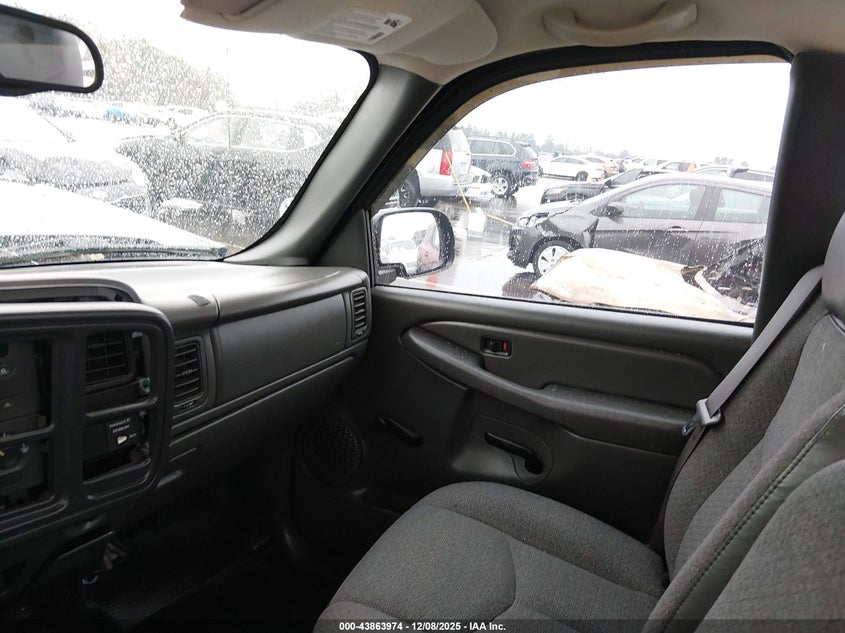 2004 Chevrolet Silverado 1500 Work Truck