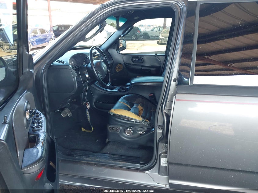 1FTRW07372KD87062 2002 FORD F-150 photo no. 18