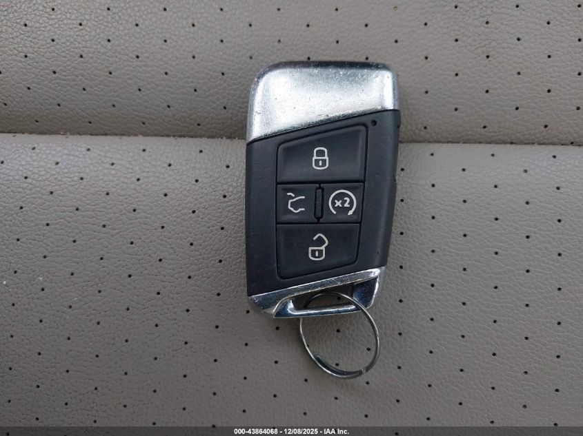 2021 Volkswagen Atlas 3.6L V6 Se W/Technology R-Line VIN: 1V2NR2CA3MC562568 Lot: 43864068