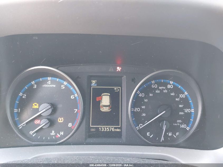 2018 Toyota Rav4 Le VIN: 2T3ZFREV1JW486037 Lot: 43864306