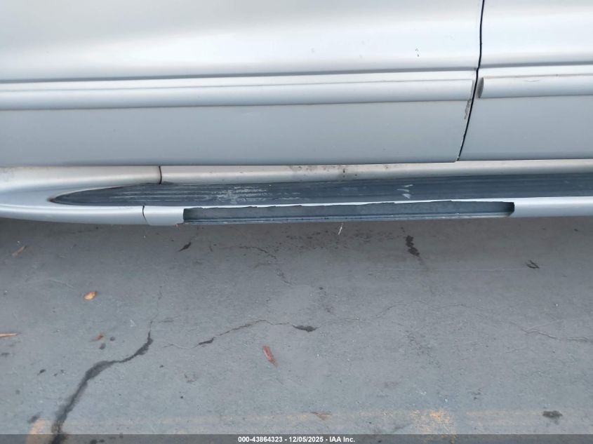 1998 Dodge Durango Slt VIN: 1B4HS28Y3WF139092 Lot: 43864323