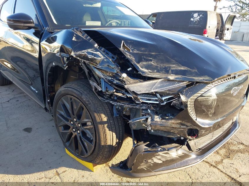 2025 Ford Mustang Mach-E Select VIN: 3FMTK1R40SMA21817 Lot: 43864444