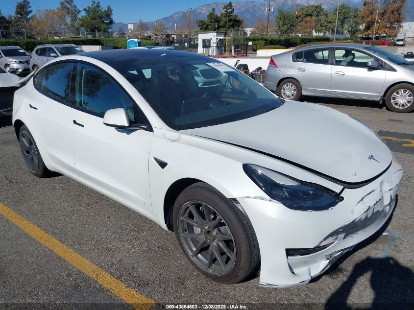 TESLA MODEL 3 REAR-WHEEL DRIVE