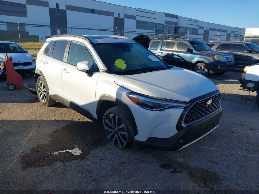 TOYOTA COROLLA CROSS XLE