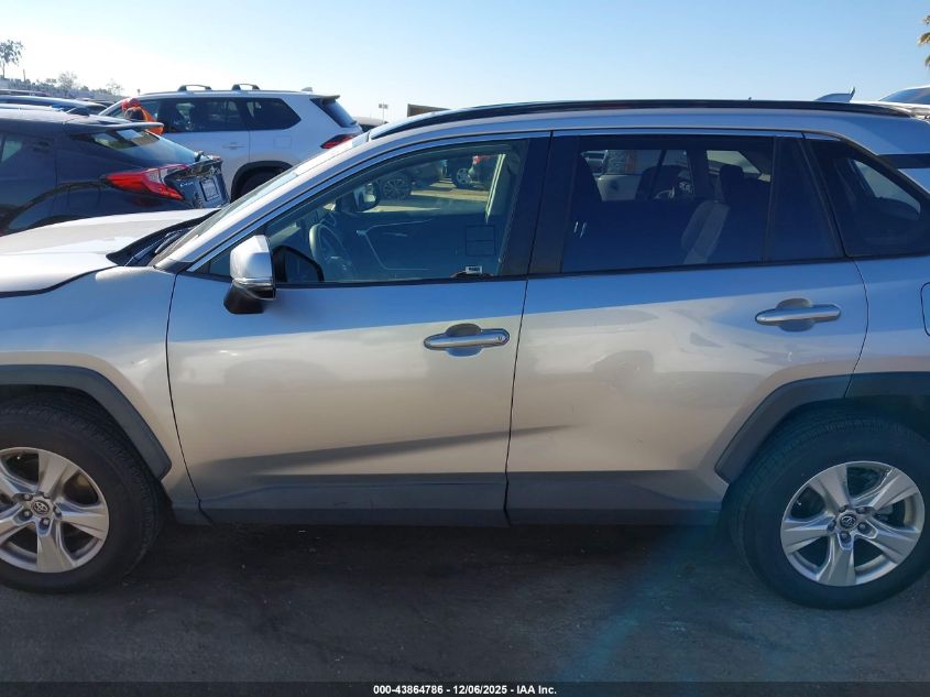 2019 Toyota Rav4 Xle VIN: JTMW1RFV2KD512885 Lot: 43864786