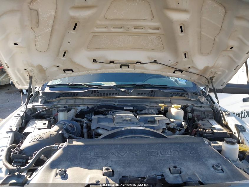 2018 Ram 5500 Chassis Tradesman/Slt/Laramie VIN: 3C7WRNFL1JG383025 Lot: 43864836