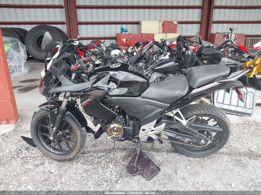 2013 Honda Cbr500 R VIN: MLHPC441XD5000576 Lot: 43864904