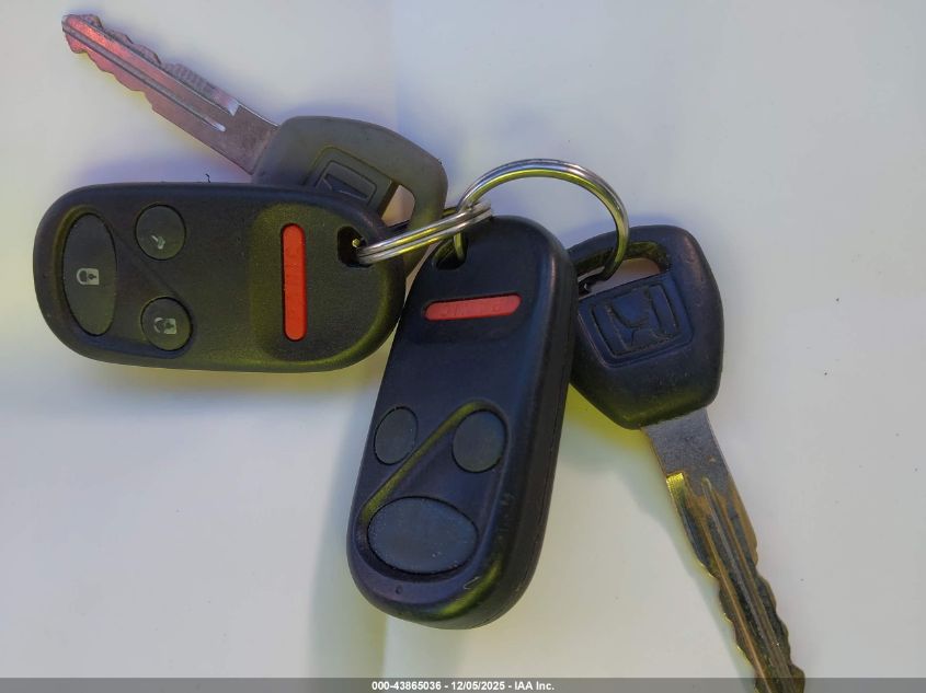 2000 Honda Accord 3.0 Ex VIN: 1HGCG1650YA081302 Lot: 43865036