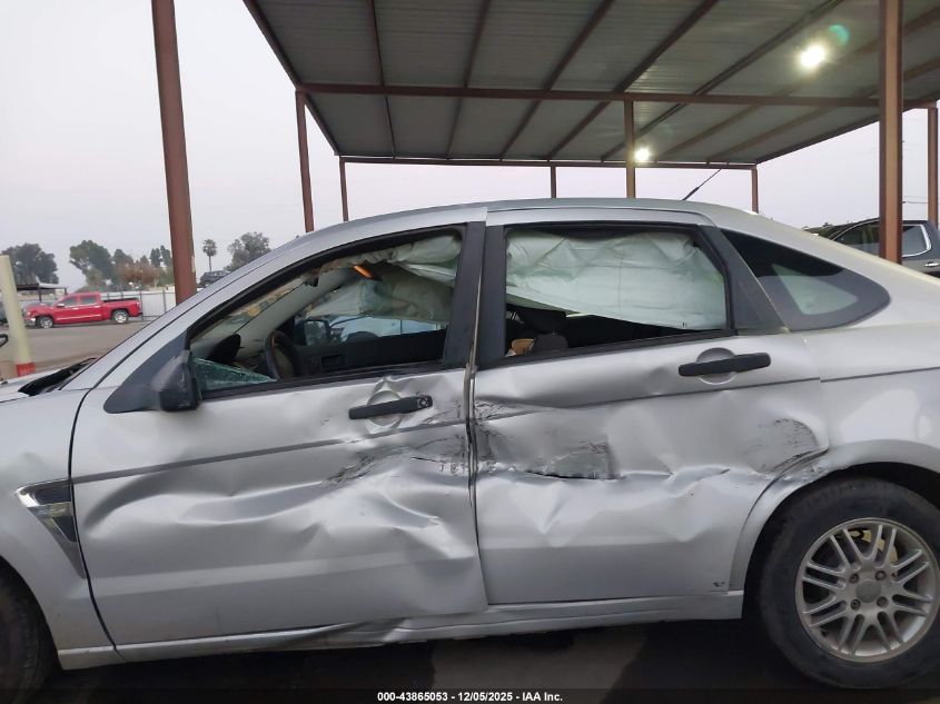 2008 Ford Focus Se/Ses VIN: 1FAHP35N88W137013 Lot: 43865053