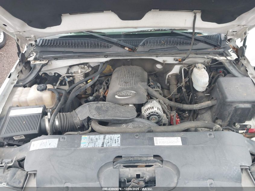 2005 Chevrolet Silverado 2500Hd Work Truck VIN: 1GCHC24U35E290750 Lot: 43865076