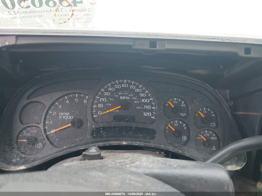 2005 Chevrolet Silverado 2500Hd Work Truck VIN: 1GCHC24U35E290750 Lot: 43865076