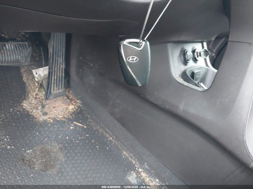 2015 Hyundai Santa Fe Sport 2.4L VIN: 5XYZUDLBXFG283638 Lot: 43865090