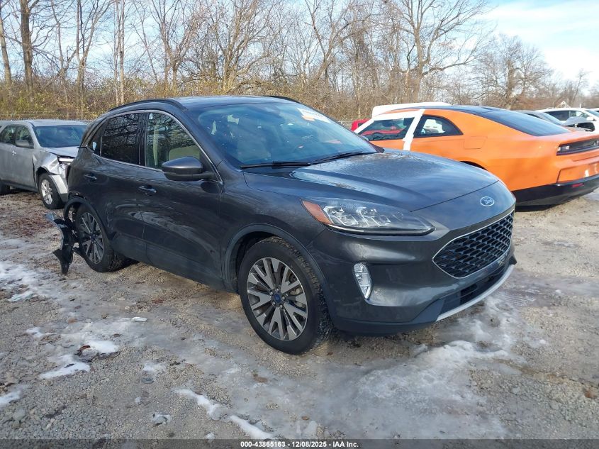 FORD ESCAPE TITANIUM