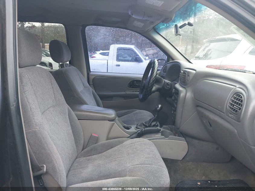 1GNES16S746179436 2004 CHEVROLET TRAILBLAZER photo no. 5