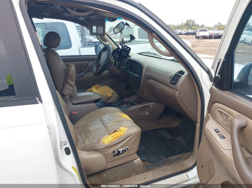 5TDZT34A54S208235 2004 TOYOTA SEQUOIA photo no. 5