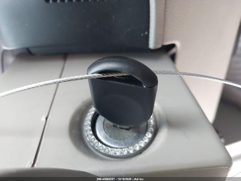 2010 Ford Expedition Limited VIN: 1FMJU1K55AEB65954 Lot: 43865297