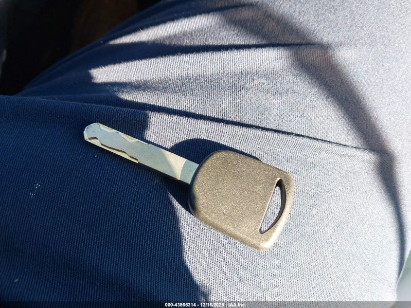 2004 Honda Pilot Lx VIN: 2HKYF18164H586779 Lot: 43865314