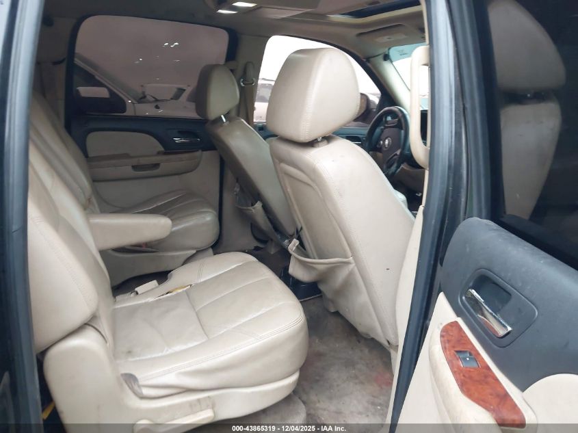 2008 Chevrolet Suburban 1500 Ltz VIN: 1GNFC160X8R122975 Lot: 43865319