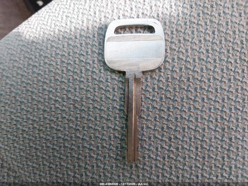 1994 Toyota Camry Le VIN: 4T1SK12E9RU449051 Lot: 43865320