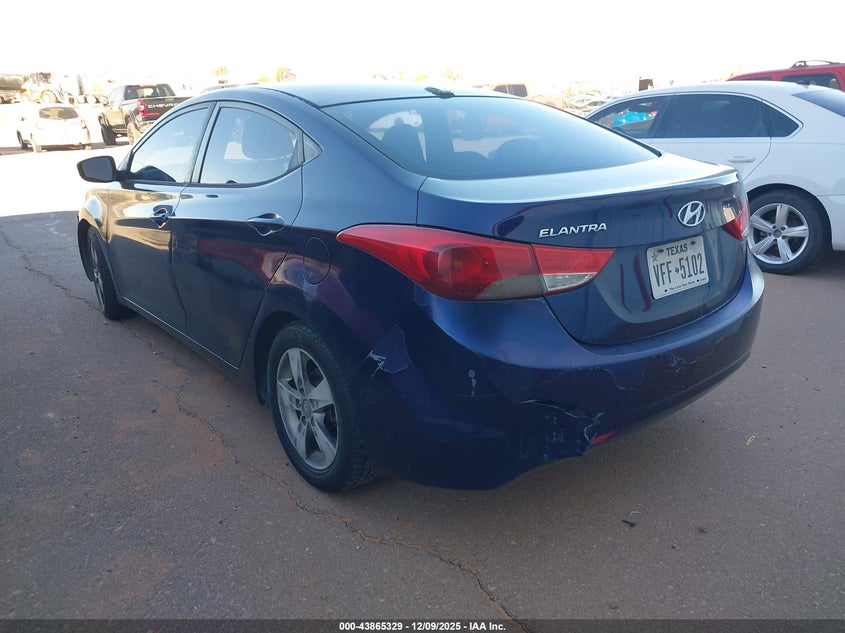 5NPDH4AEXCH139099 2012 HYUNDAI ELANTRA photo no. 3
