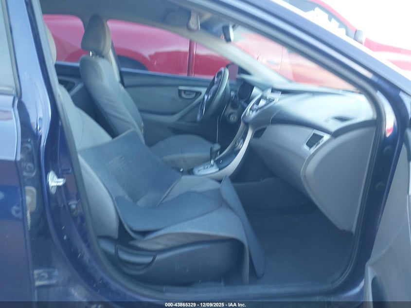5NPDH4AEXCH139099 2012 HYUNDAI ELANTRA photo no. 5