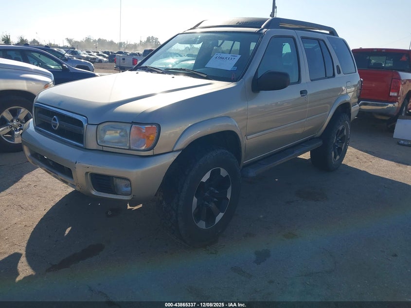 JN8DR09Y82W728394 2002 NISSAN PATHFINDER photo no. 2