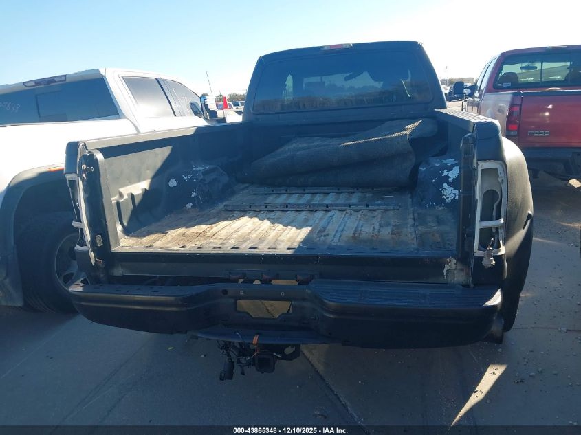 2000 Ford F-350 Lariat/Xl/Xlt VIN: 1FTWW32F7YEA35967 Lot: 43865348