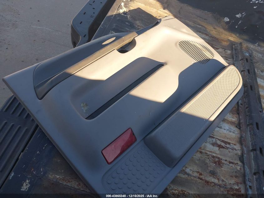 2000 Ford F-350 Lariat/Xl/Xlt VIN: 1FTWW32F7YEA35967 Lot: 43865348