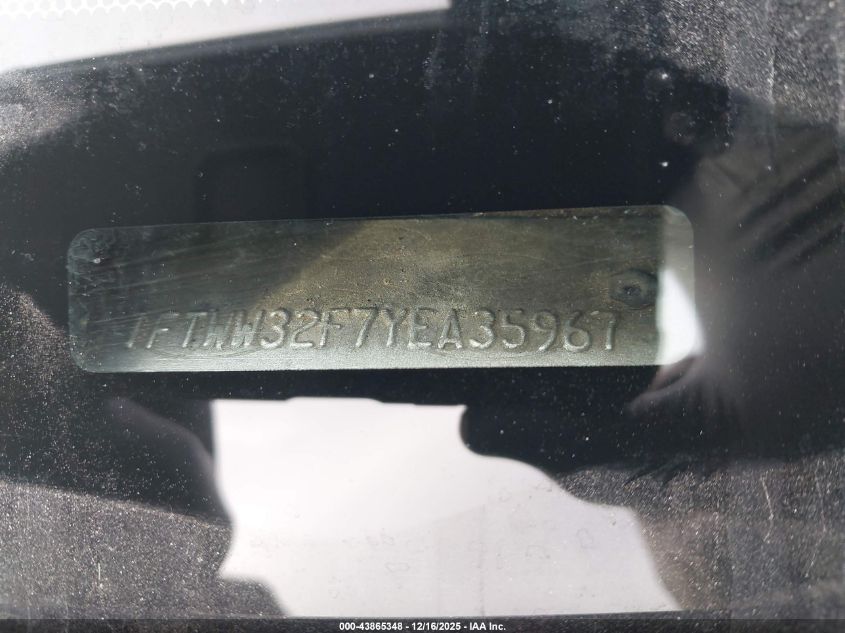 2000 Ford F-350 Lariat/Xl/Xlt VIN: 1FTWW32F7YEA35967 Lot: 43865348