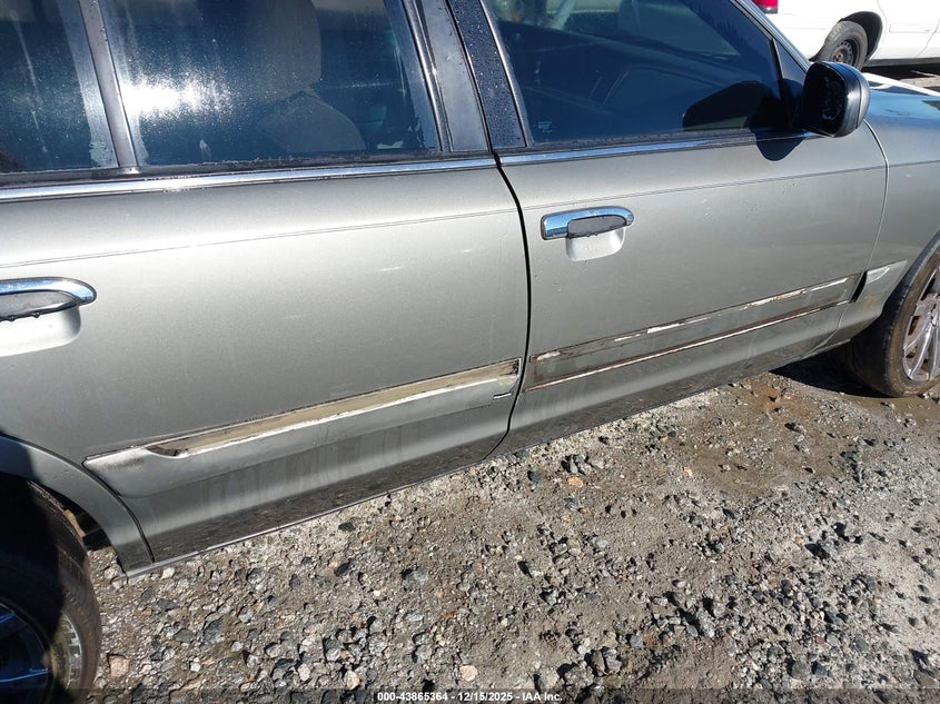 2MEFM74W23X624103 2003 MERCURY GRAND MARQUIS photo no. 15