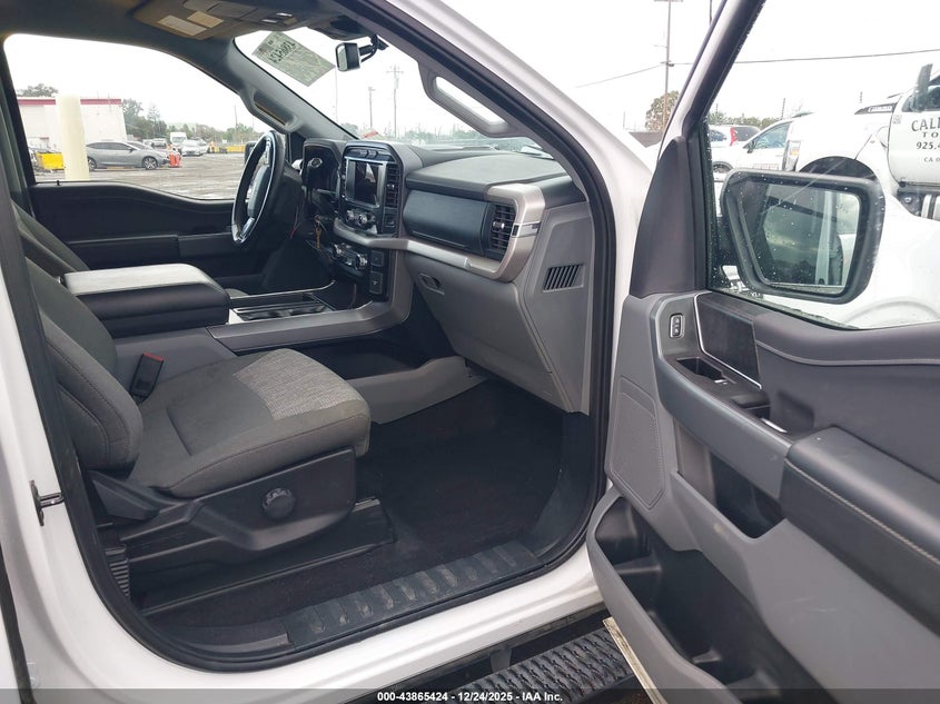 VIN 1FTFW1ED2PFB37734 2023 FORD F-150 XLT