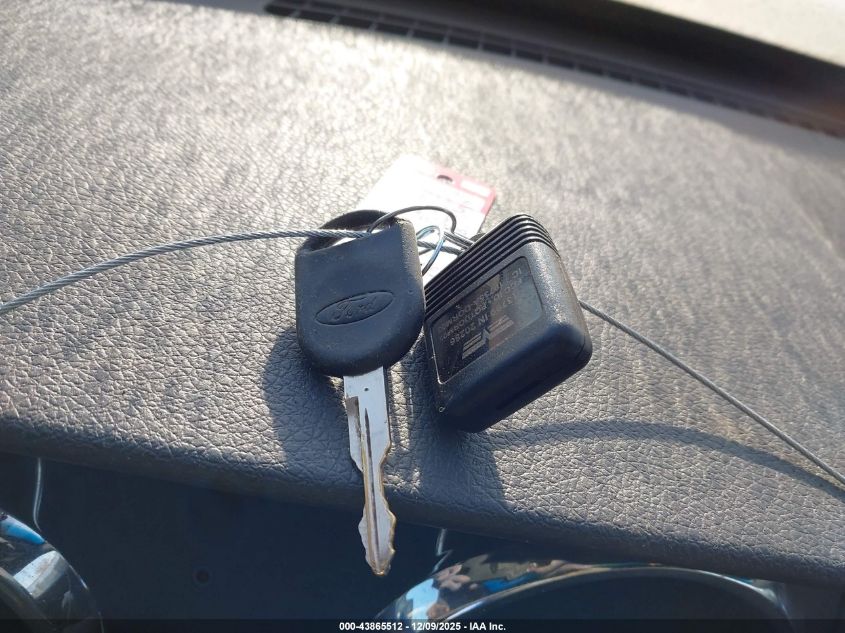 2005 Ford Mustang VIN: 1ZVFT84N255197511 Lot: 43865512