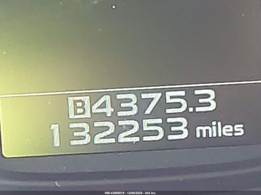 2013 Subaru Outback 3.6R Limited VIN: 4S4BRESC1D2215797 Lot: 43865519