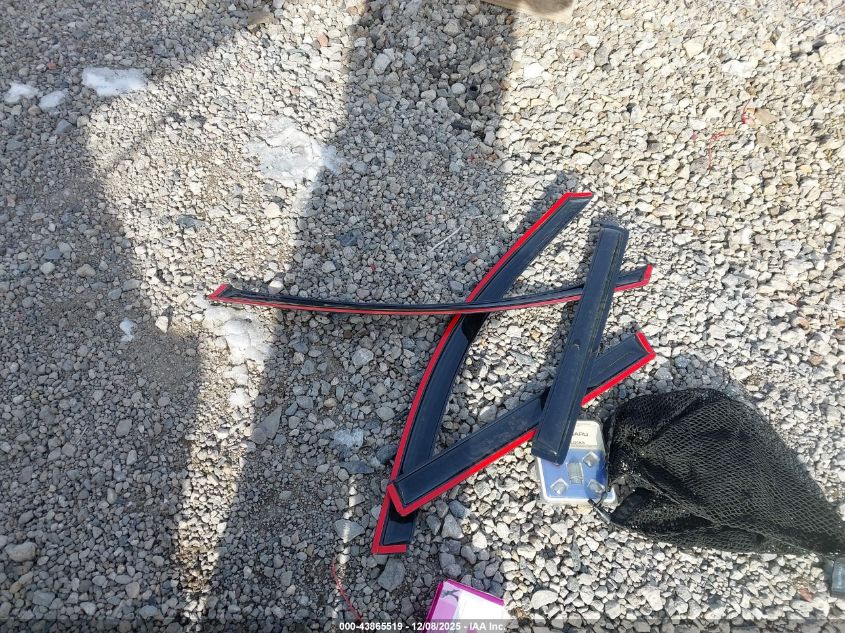 2013 Subaru Outback 3.6R Limited VIN: 4S4BRESC1D2215797 Lot: 43865519