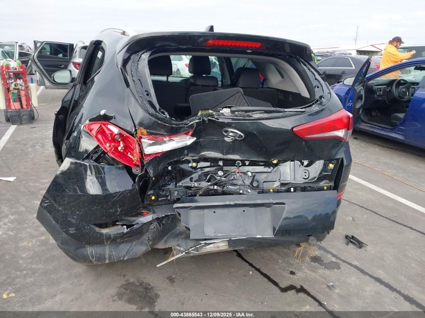 2017 Hyundai Tucson Se Plus VIN: KM8J33A44HU381351 Lot: 43865543