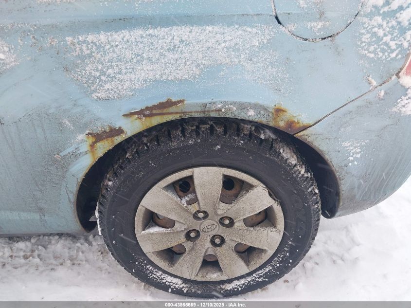 2008 Hyundai Accent Gs VIN: KMHCM36C48U092671 Lot: 43865669