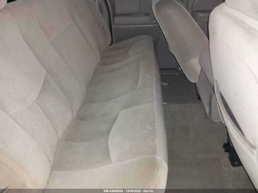 2004 GMC Sierra 1500 Sle VIN: 2GTEK19TX41172601 Lot: 43865859