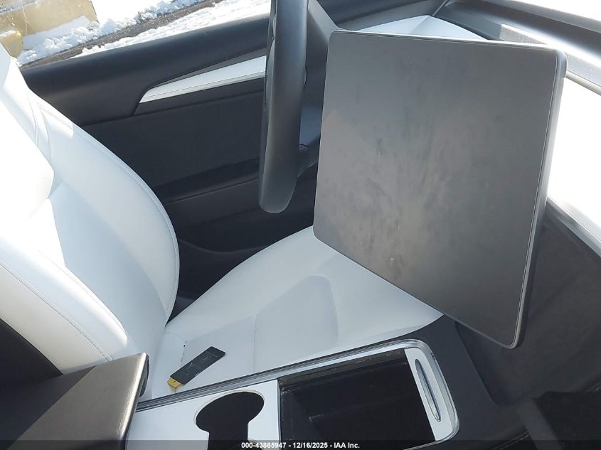 2022 Tesla Model 3 Rear-Wheel Drive VIN: 5YJ3E1EA5NF321322 Lot: 43865947