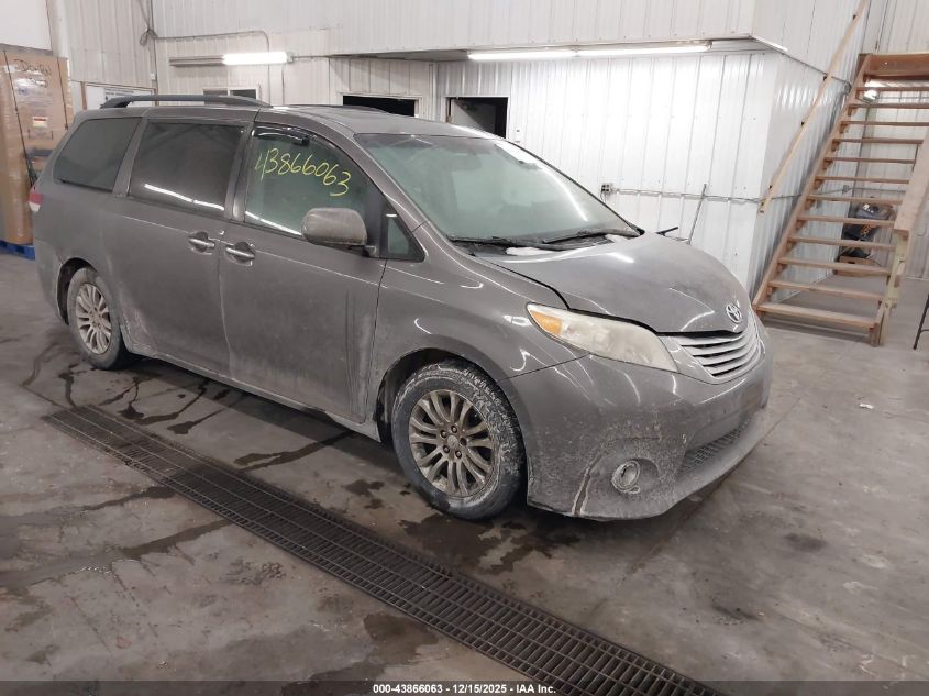 TOYOTA SIENNA XLE V6
