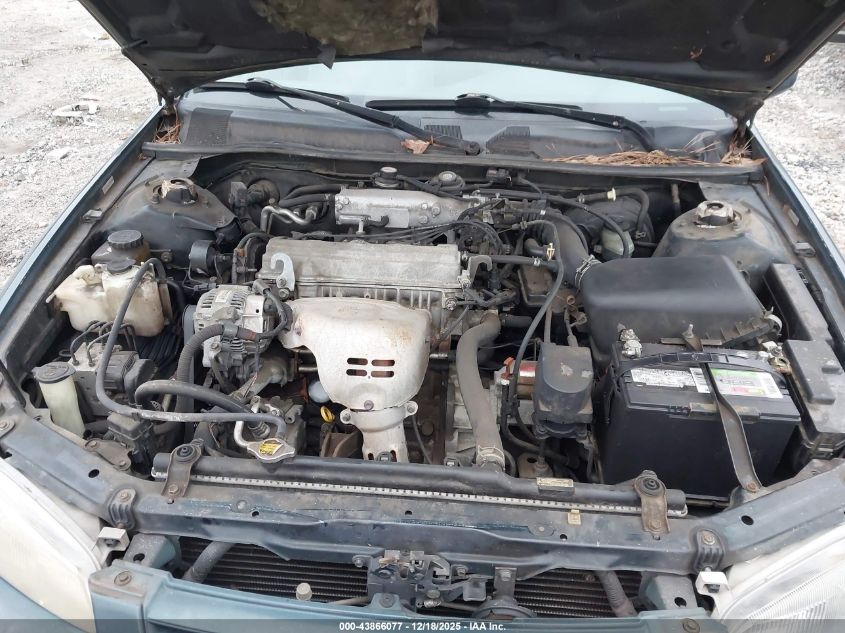 1998 Toyota Camry Le VIN: 4T1BG22K1WU838369 Lot: 43866077