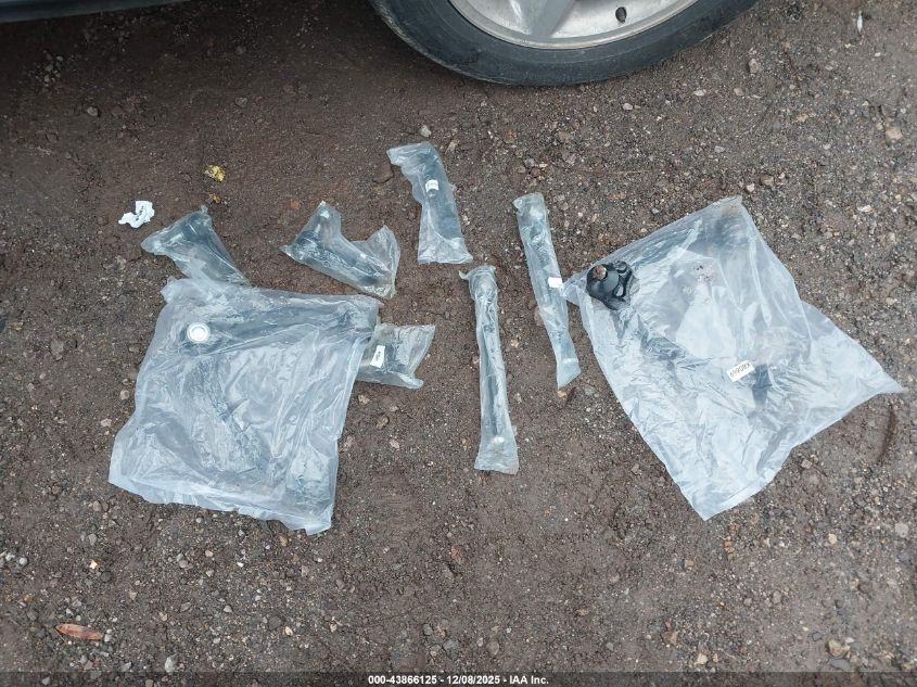 2008 GMC Yukon Slt VIN: 1GKFC13088R210635 Lot: 43866125