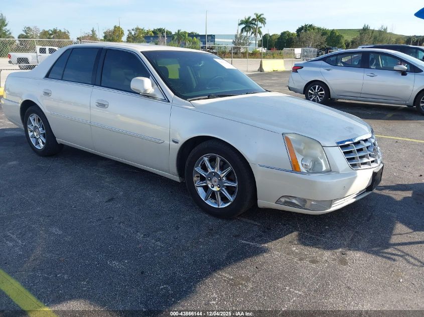 CADILLAC DTS LUXURY COLLECTION
