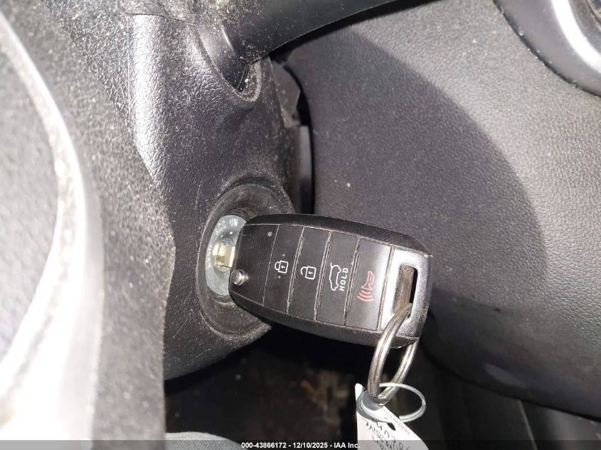 2019 Kia Sorento 2.4L Lx VIN: 5XYPGDA38KG558380 Lot: 43866172