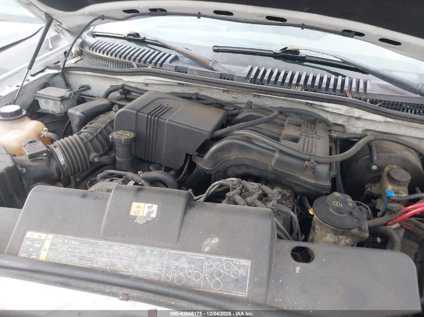 2002 Ford Explorer Xlt VIN: 1FMZU63E72UC90041 Lot: 43866175