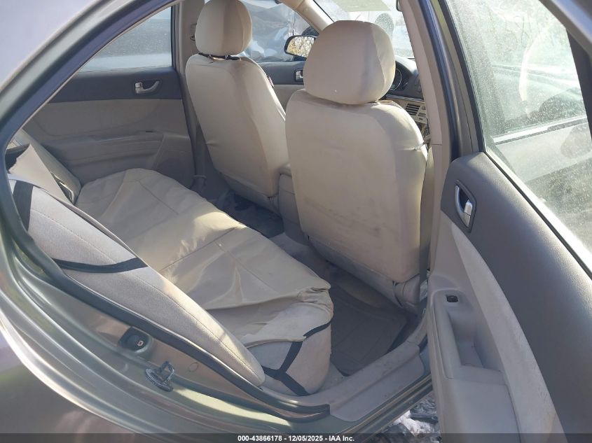 2007 Hyundai Sonata Limited/Se V6 VIN: 5NPEU46F27H281261 Lot: 43866178