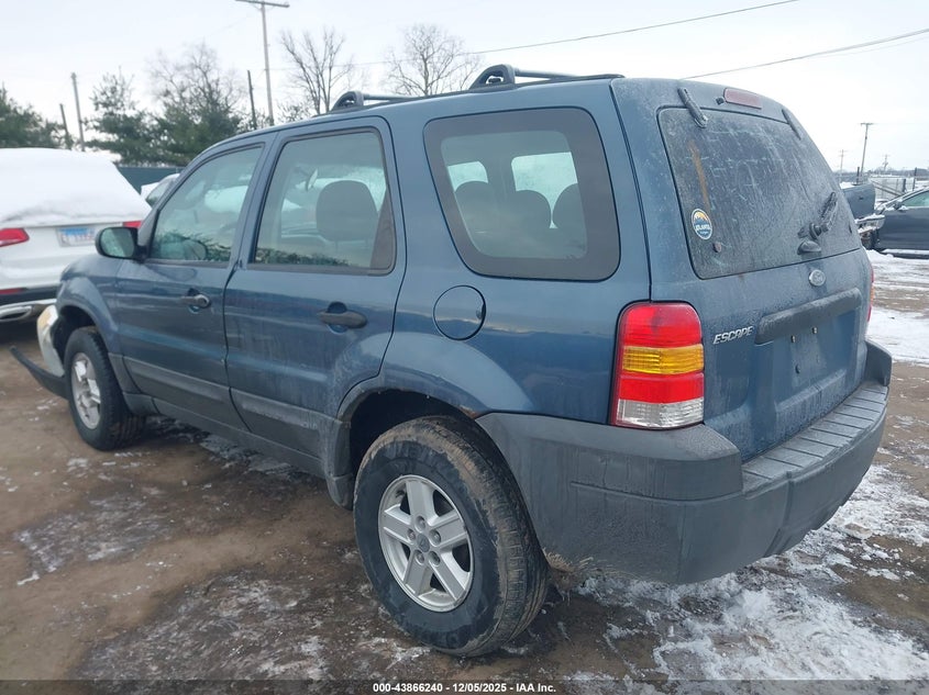 1FMYU02ZX5DA06077 2005 FORD ESCAPE photo no. 3