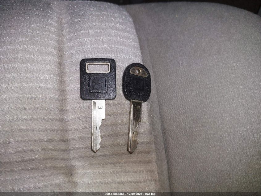 1993 Chevrolet Gmt-400 K2500 VIN: 1GCGK29K7PE227398 Lot: 43866366