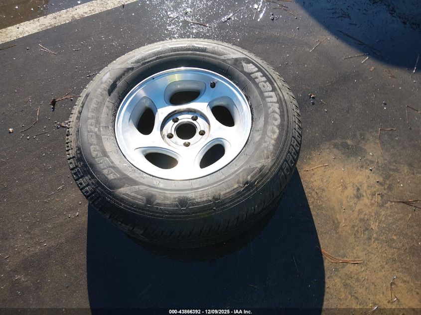 2000 Ford Ranger Xl/Xlt VIN: 1FTYR10V1YPB17177 Lot: 43866392