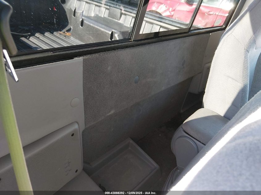 2000 Ford Ranger Xl/Xlt VIN: 1FTYR10V1YPB17177 Lot: 43866392