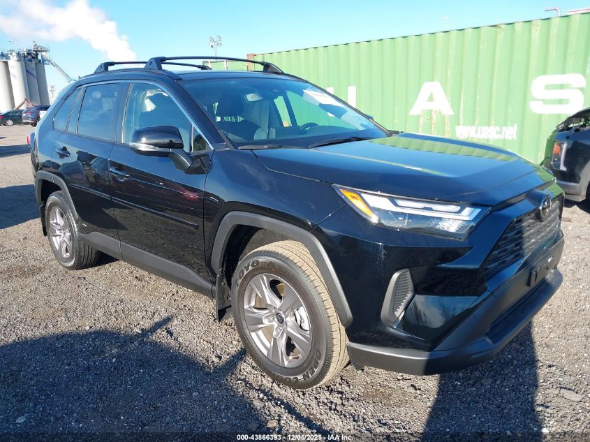 TOYOTA RAV4 HYBRID XLE